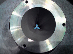 With the ITS hollow axis it is even possible to erode the Mitsubishi logo with micrometre precision in a single clamping operation.