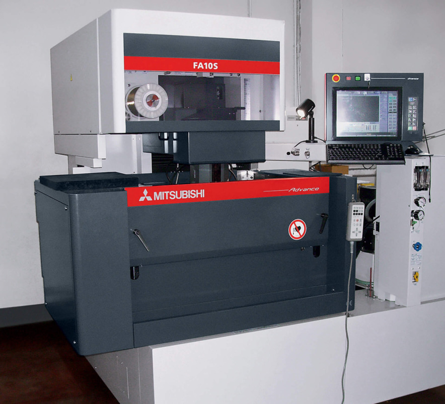 The FA10­S Advance is preferred for the production of moulds, graphite electrodes, tools, profiles and also for one-off and series production.