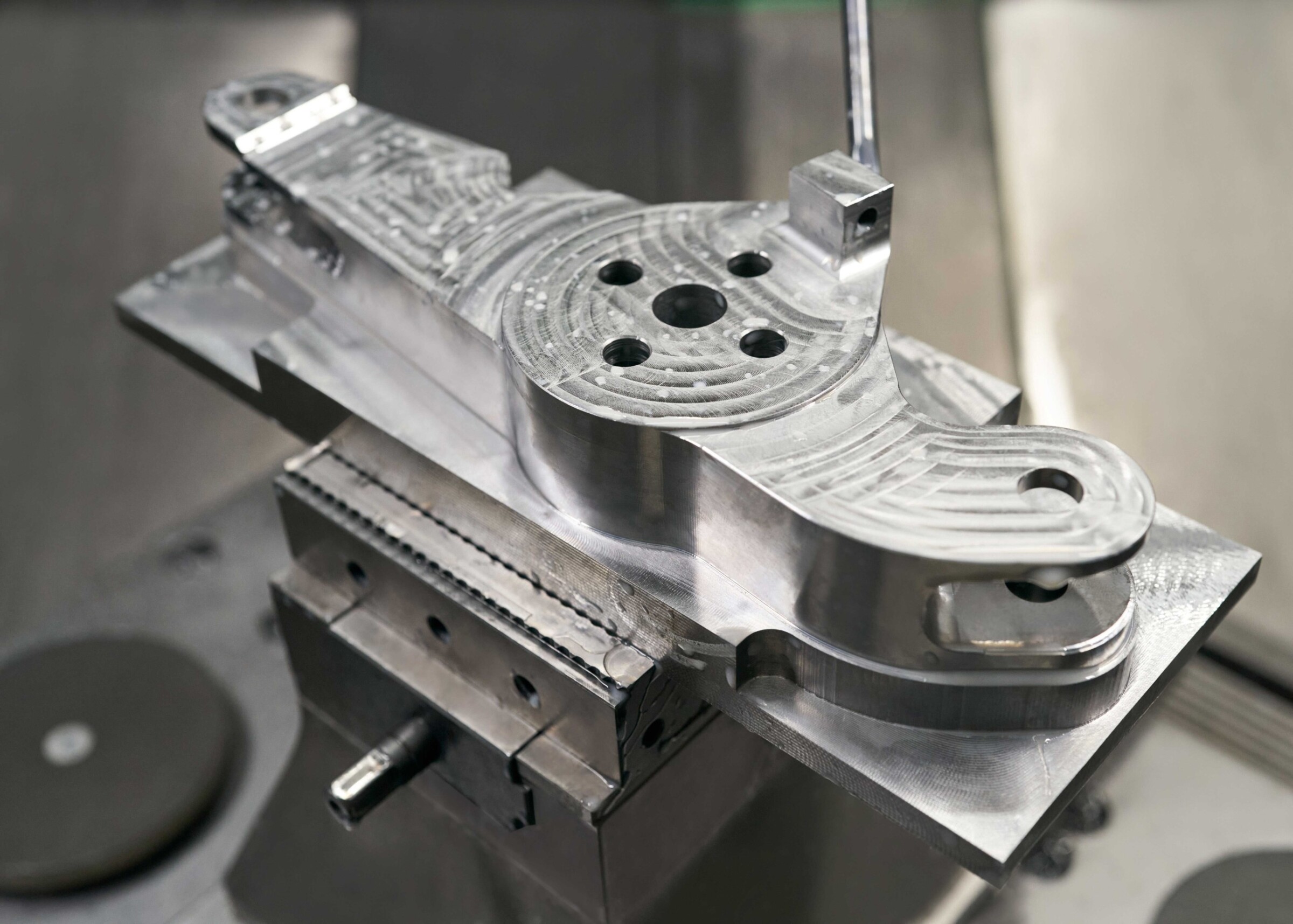 Realising ideas with more flexible and faster machining