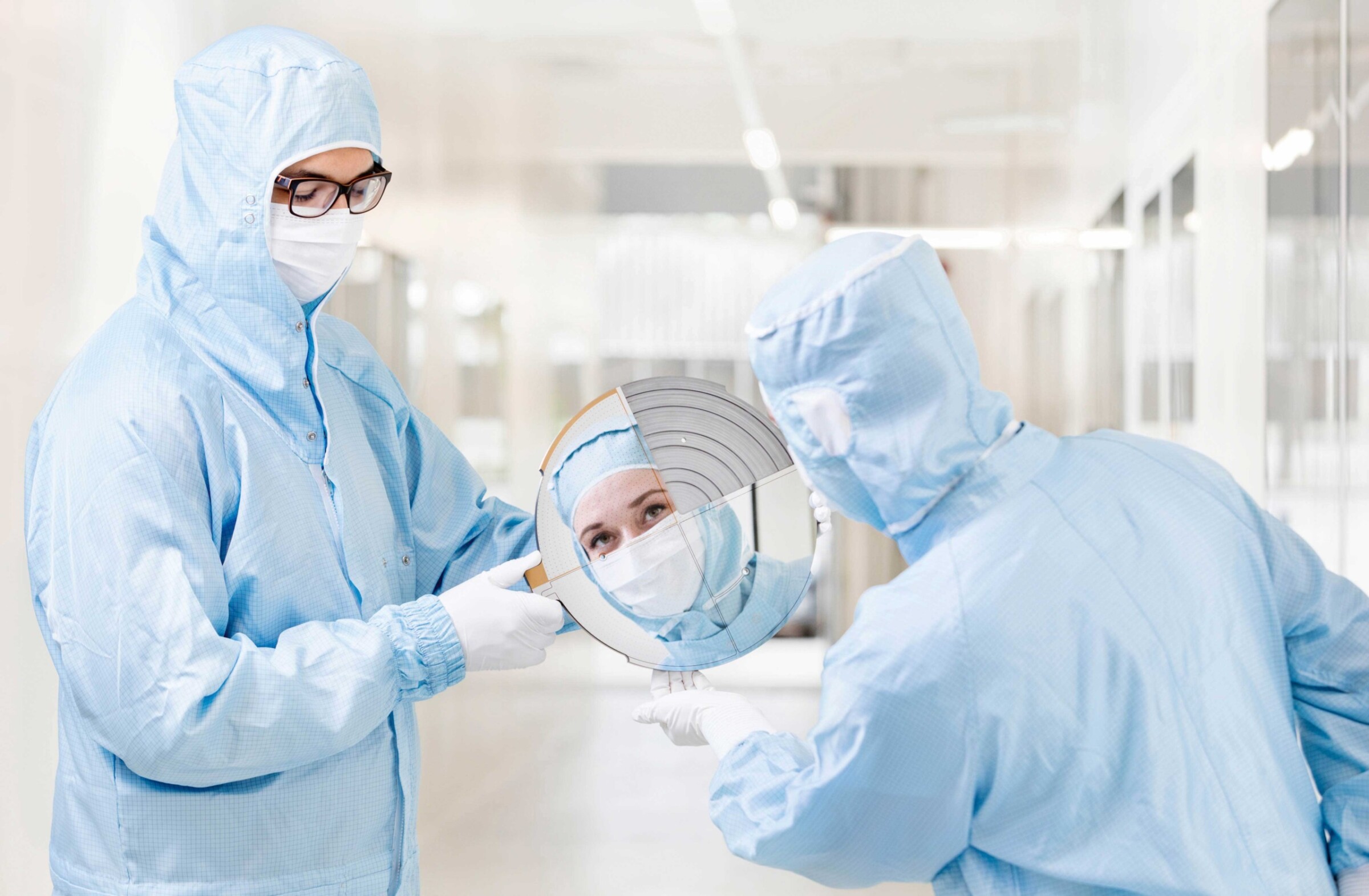 Cleanroom at Berliner Glas