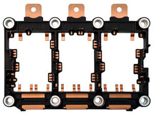 In a shared project, the contact sheets produced at all-forming are overmoulded with plastic at regional partner companies to produce ready-to-install plug connectors.